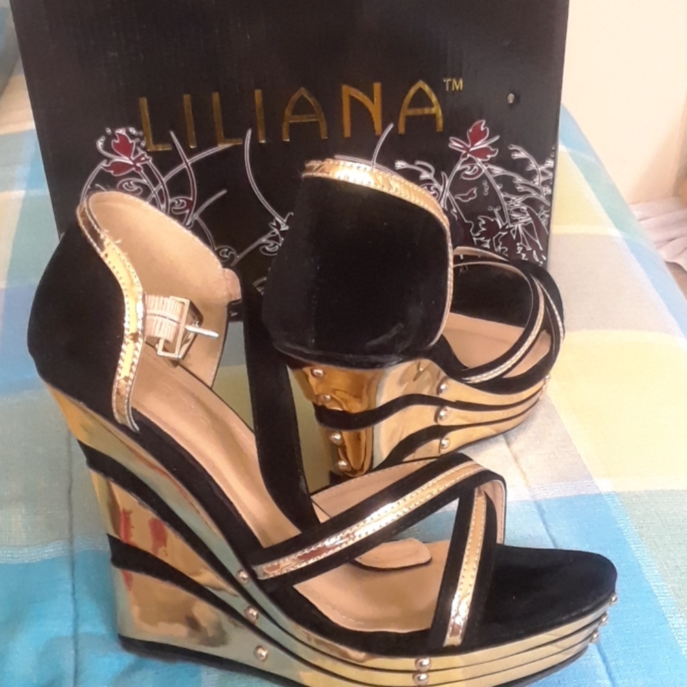 Women's wedged heels